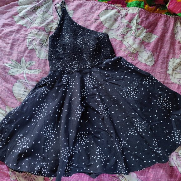 Urban Outfitters Dahlia Mini Dress - Picture 4 of 8